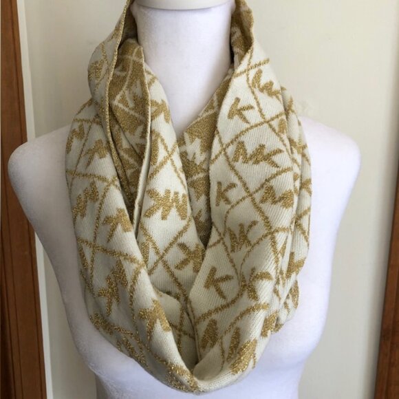 MICHAEL KORS Infinity Scarf Gold White Metallic NWOT - Picture 3 of 16